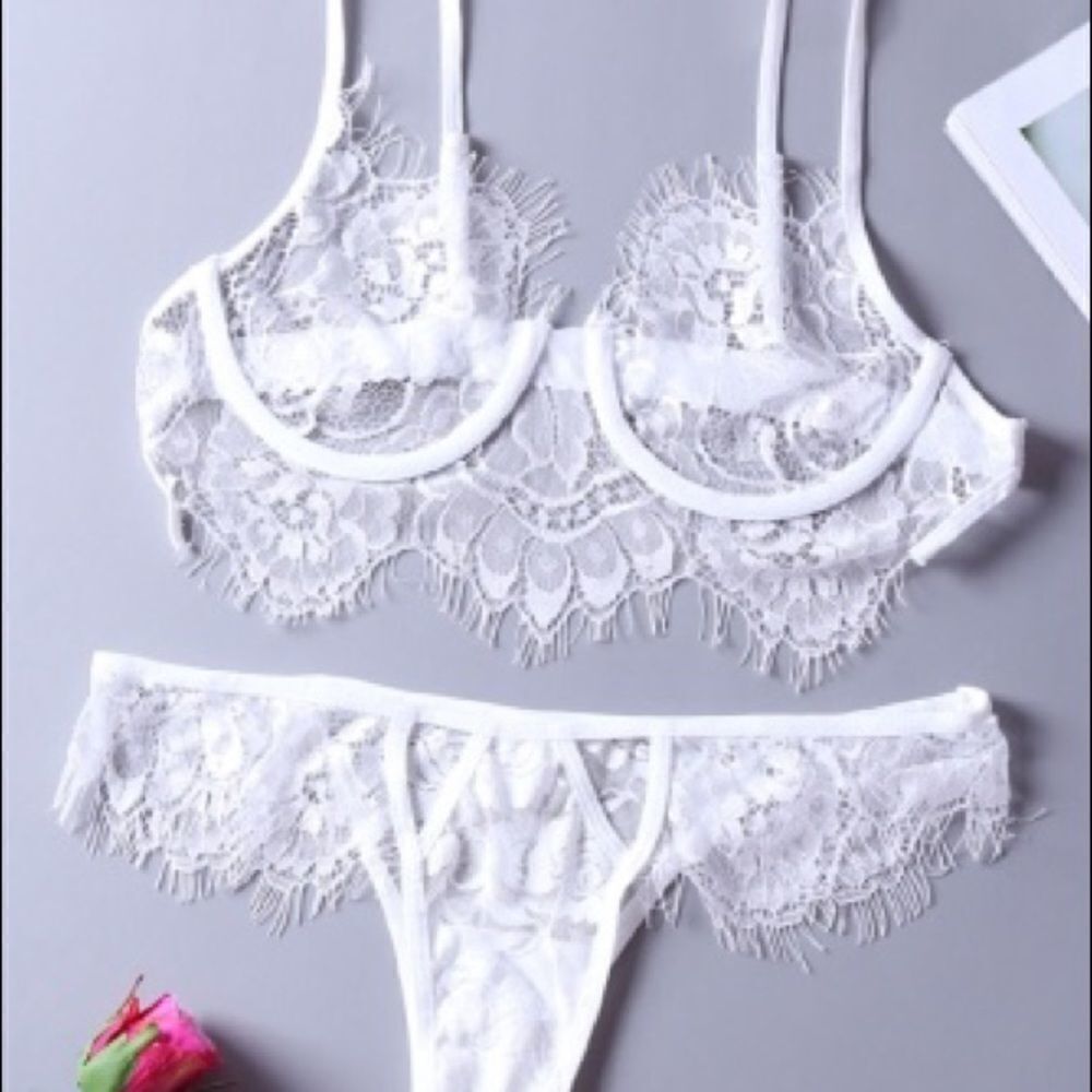 White Lace Bra & Thong Sexy Lingerie Set - Picture 10 of 11